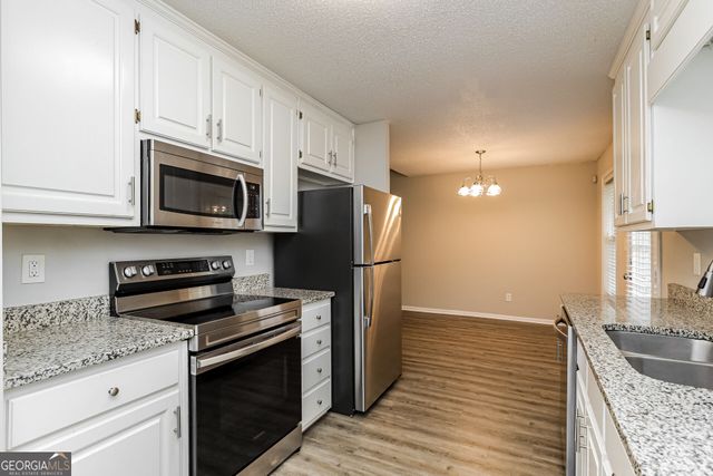 1235 Browns Country Lane, Locust Grove, GA 30248