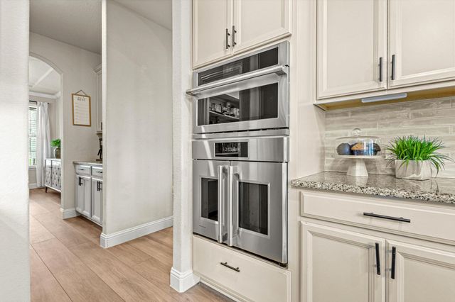 3204 Creek Meadow Drive, Anna, TX 75409