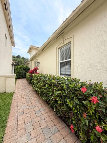 167 Isle Verde Way, Palm Beach Gardens, FL 33418