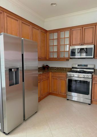 167 Isle Verde Way, Palm Beach Gardens, FL 33418