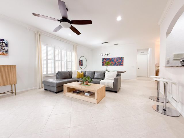 167 Isle Verde Way, Palm Beach Gardens, FL 33418