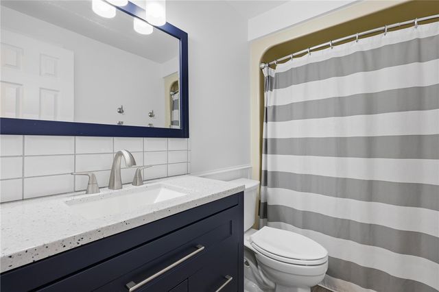 139 Cassia Dr, Jefferson Hills, PA 15025