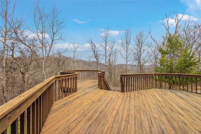 139 Cassia Dr, Jefferson Hills, PA 15025