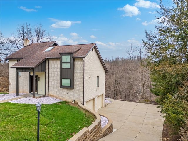 139 Cassia Dr, Jefferson Hills, PA 15025