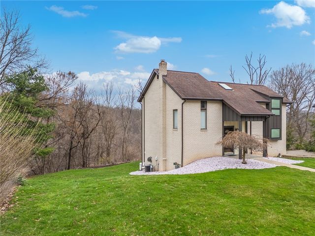 139 Cassia Dr, Jefferson Hills, PA 15025