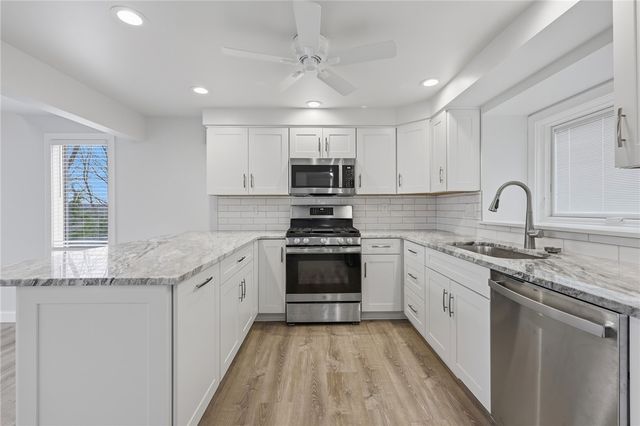 139 Cassia Dr, Jefferson Hills, PA 15025