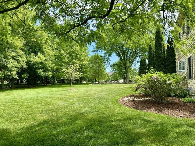 8050 W Mequon ROAD, Mequon, WI 53097