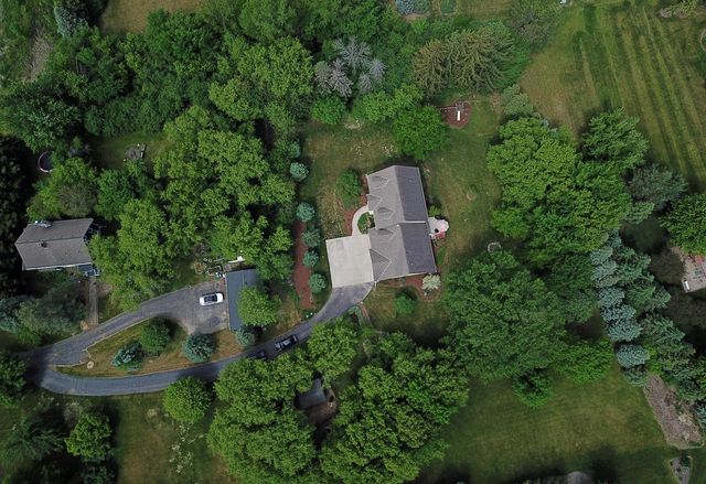 8050 W Mequon ROAD, Mequon, WI 53097