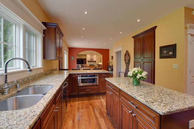 8050 W Mequon ROAD, Mequon, WI 53097