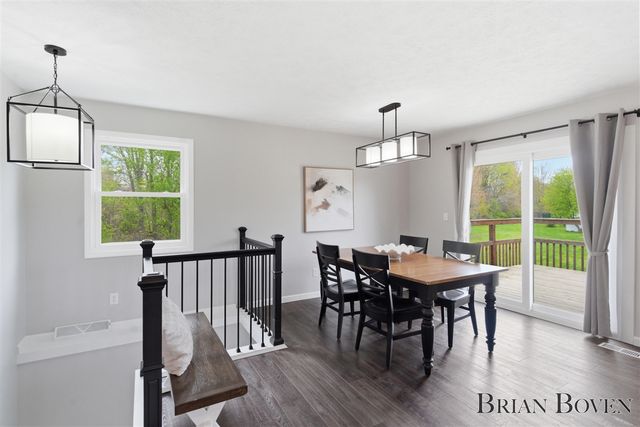 9001 Myers Lake Avenue, Rockford, MI 49341