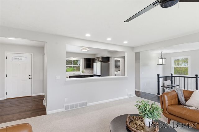9001 Myers Lake Avenue, Rockford, MI 49341