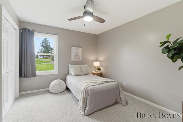 9001 Myers Lake Avenue, Rockford, MI 49341
