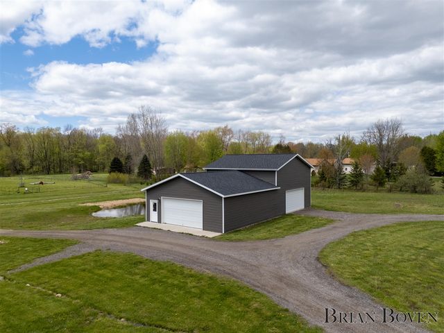 9001 Myers Lake Avenue, Rockford, MI 49341