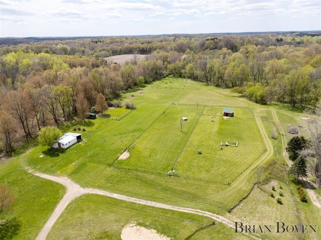 9001 Myers Lake Avenue, Rockford, MI 49341