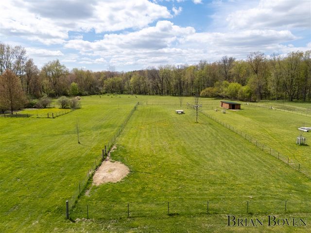 9001 Myers Lake Avenue, Rockford, MI 49341