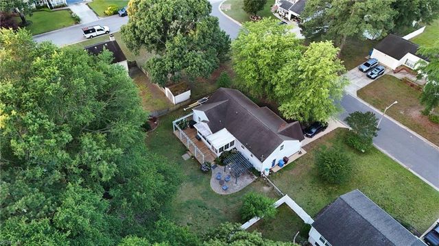 2305 Shorebird CT, Chesapeake, VA 23323