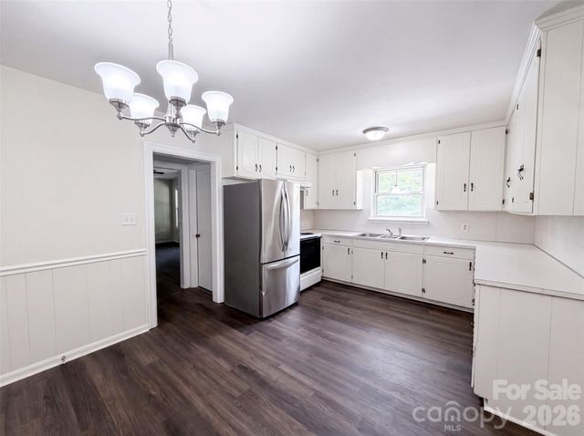 411 Roy Eaker Road, Cherryville, NC 28021
