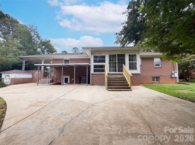 411 Roy Eaker Road, Cherryville, NC 28021