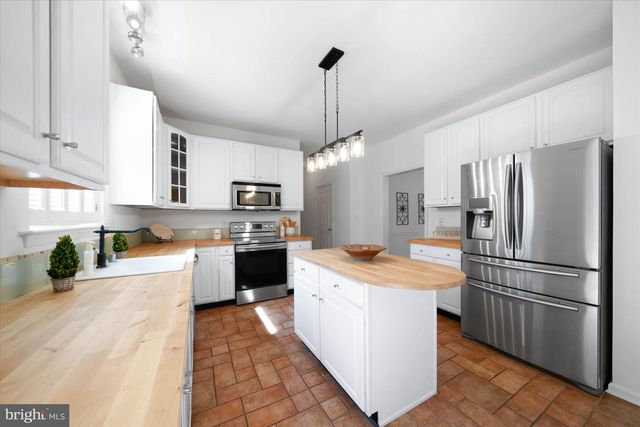 14 LYNAM LOOKOUT DR, Newark, DE 19702