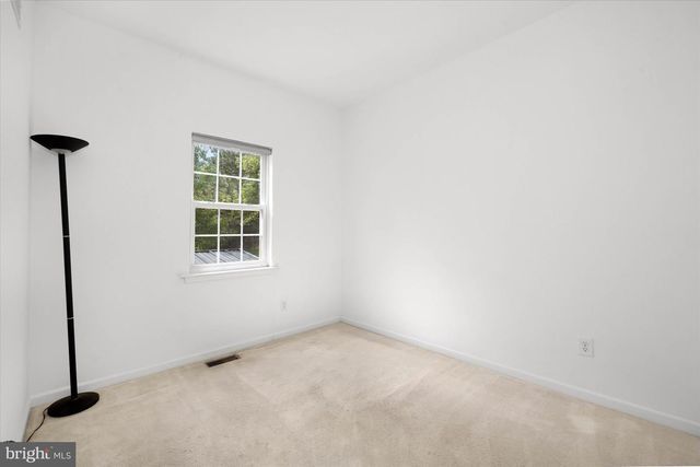 14 LYNAM LOOKOUT DR, Newark, DE 19702