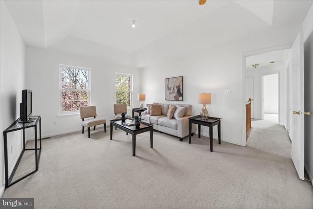 14 LYNAM LOOKOUT DR, Newark, DE 19702