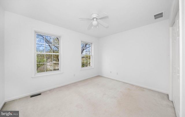 14 LYNAM LOOKOUT DR, Newark, DE 19702