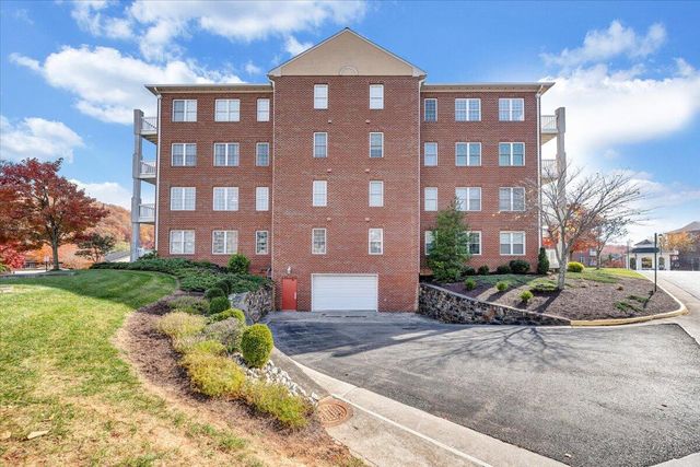 4444 Pheasant Ridge Rd Apt 404, Roanoke, VA 24014
