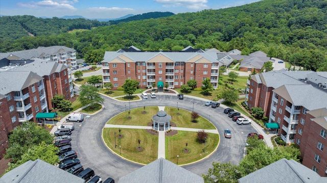 4444 Pheasant Ridge Rd Apt 404, Roanoke, VA 24014