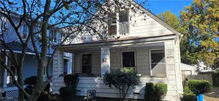 9917 Foster Avenue, Bratenahl, OH 44108