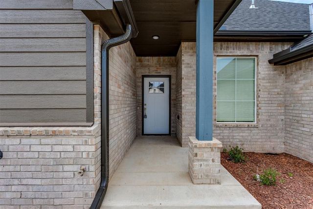 9208 SW 35 Street, Oklahoma City, OK 73179