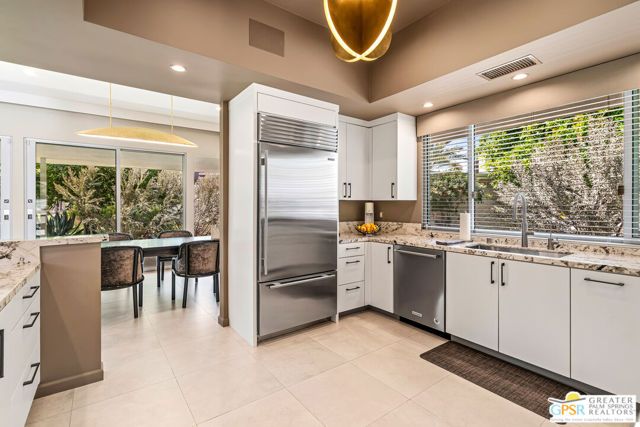 2667 E Jacaranda Road, Palm Springs, CA 92264