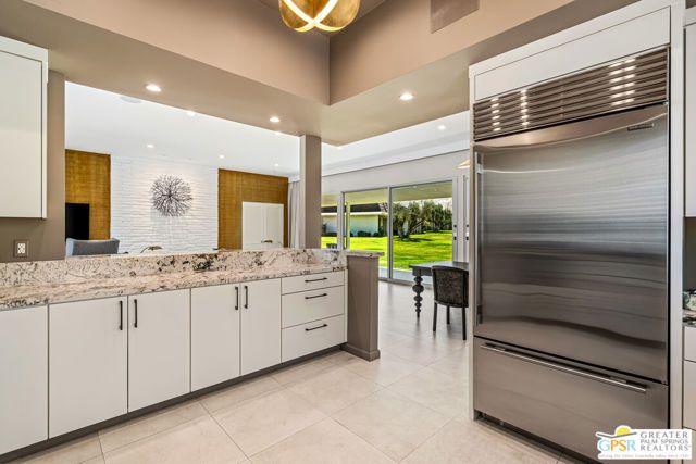 2667 E Jacaranda Road, Palm Springs, CA 92264