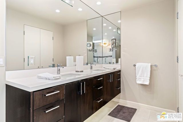 2667 E Jacaranda Road, Palm Springs, CA 92264