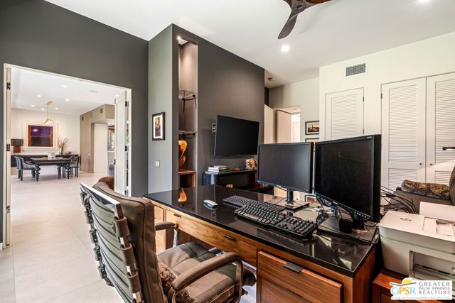 2667 E Jacaranda Road, Palm Springs, CA 92264