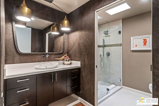 2667 E Jacaranda Road, Palm Springs, CA 92264