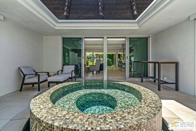 2667 E Jacaranda Road, Palm Springs, CA 92264