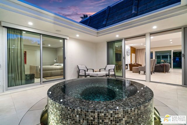 2667 E Jacaranda Road, Palm Springs, CA 92264