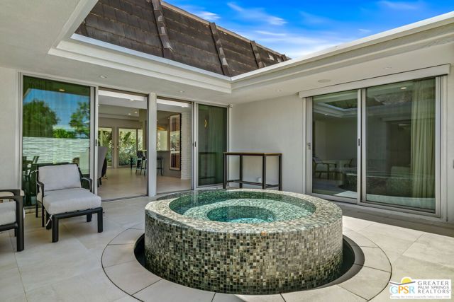 2667 E Jacaranda Road, Palm Springs, CA 92264