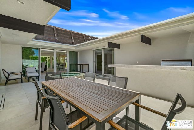 2667 E Jacaranda Road, Palm Springs, CA 92264