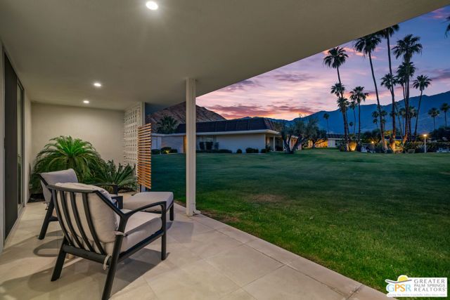 2667 E Jacaranda Road, Palm Springs, CA 92264