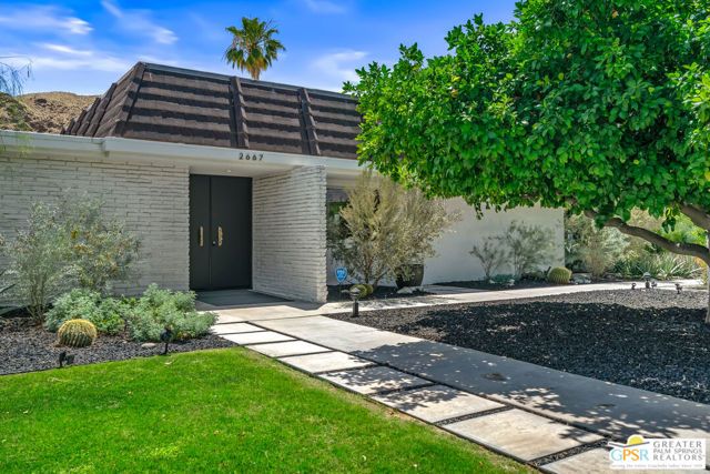 2667 E Jacaranda Road, Palm Springs, CA 92264