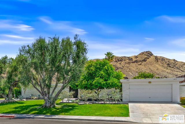 2667 E Jacaranda Road, Palm Springs, CA 92264