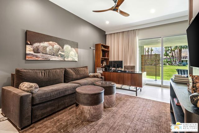 2667 E Jacaranda Road, Palm Springs, CA 92264