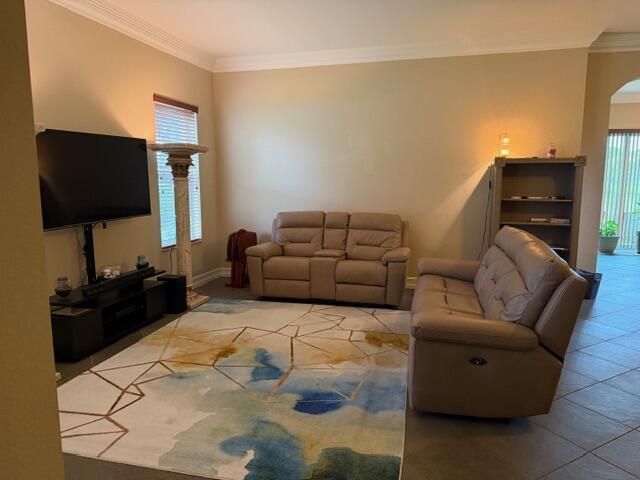 7027 Aliso Avenue, West Palm Beach, FL 33413