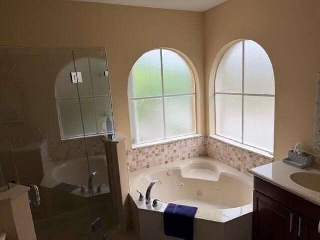 7027 Aliso Avenue, West Palm Beach, FL 33413