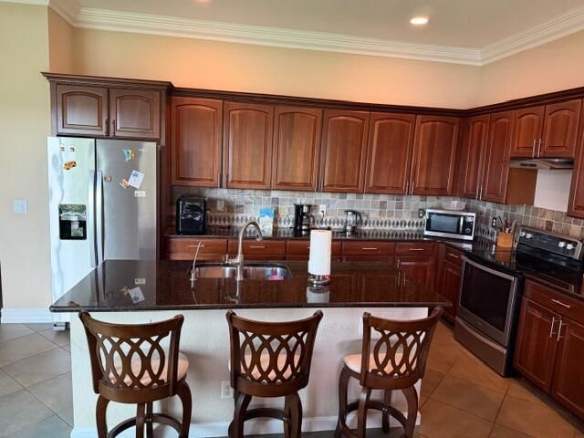 7027 Aliso Avenue, West Palm Beach, FL 33413