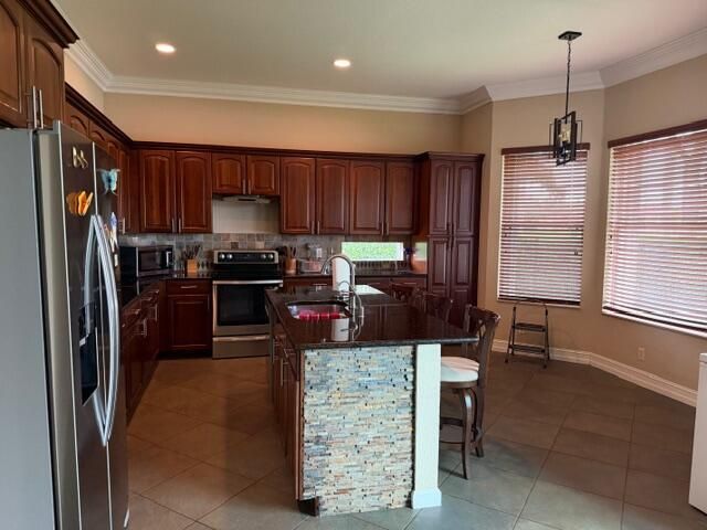 7027 Aliso Avenue, West Palm Beach, FL 33413