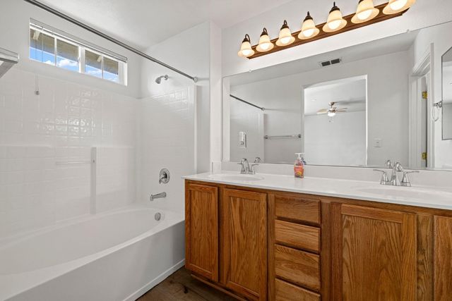 1903 Esplanade Cir, Folsom, CA 95630