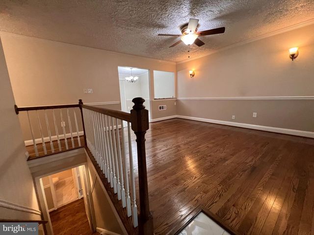 14822 DANVILLE RD, Woodbridge, VA 22193
