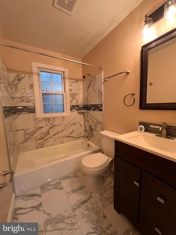 14822 DANVILLE RD, Woodbridge, VA 22193